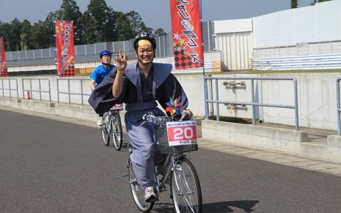 順位争奪、コスプレが熱い！「げんきママチャリ8時間耐久レースin袖ケ浦」6月開催 画像