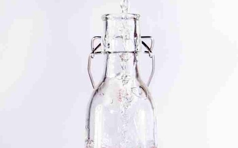 100年使える環境性能、リユーサブルガラス瓶「Love Bottle」 画像