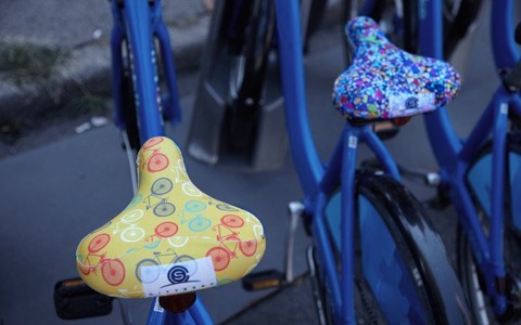 梅雨のサドル保護にも…自転車を個性的に彩るサドルカバー「CitySeat」 画像