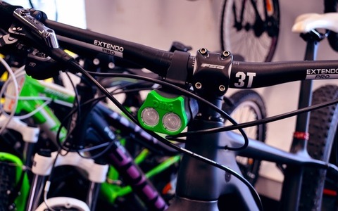 3方向を照らして安全を確保！新しい自転車用ライト「DING」…豪アデレード発 画像