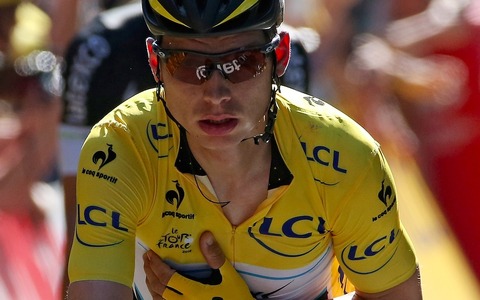 【ツール・ド・フランス15】マイヨジョーヌのマルティンが落車、左鎖骨の骨折でリタイア 画像
