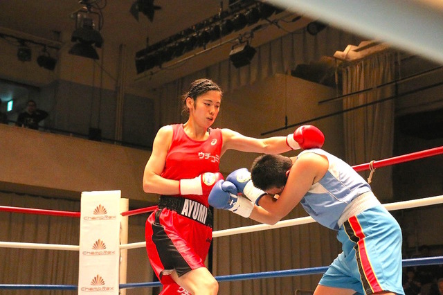 ミス府中の女性ボクサー後藤あゆみ、プロデビュー戦でKO勝利 画像