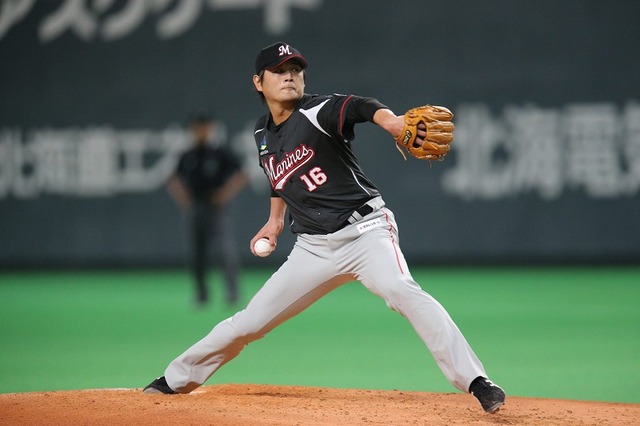 最多勝の涌井秀章、現状維持でサイン「来季は優勝したい」 画像