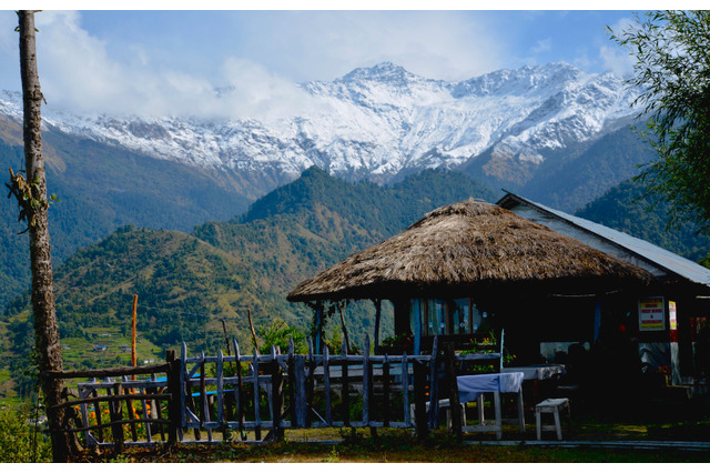 憧れのネパール、山間部の温泉と料理教室「モモの作り方」 画像