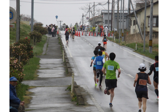 東日本大震災の被災地から九州にエール…気仙沼大島つばきマラソンの参加者 画像