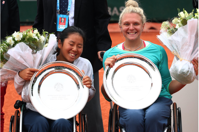 車いすテニス全仏オープン、上地・ワイリー組が女子ダブルス優勝…スリクソン 画像