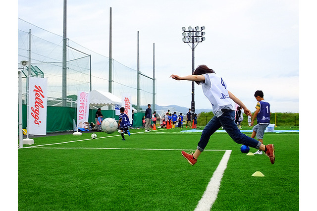 ゲームで考えピッチで実践…親子サッカー教室にトライ「サカママフェスタin福島」 画像