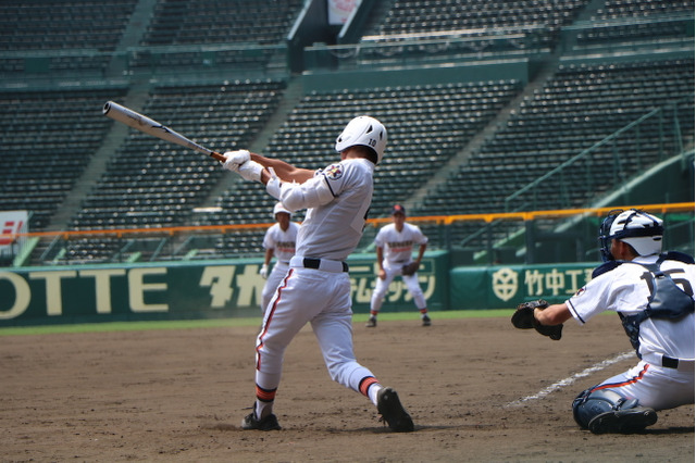 バックネット裏の席もタダ！甲子園練習見学に行ってみた 画像