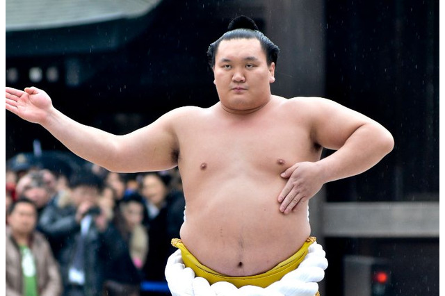 横綱・白鵬が新年の誓い、魁皇の大相撲記録更新に意欲 画像