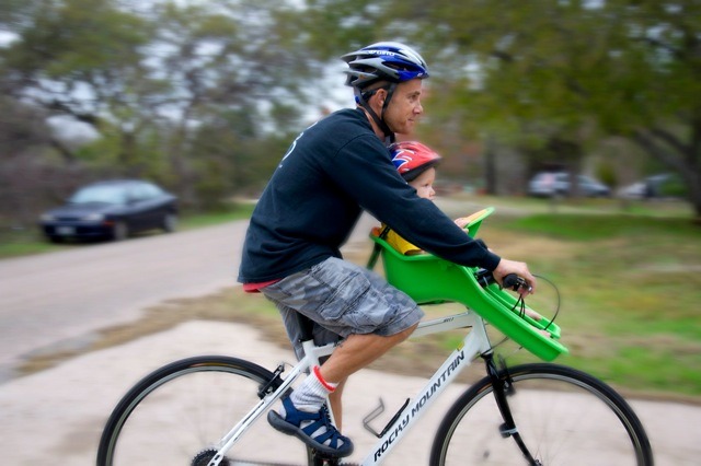 サイクリングが楽しめる自転車用チャイルドシート「セーフTシート」発売 画像