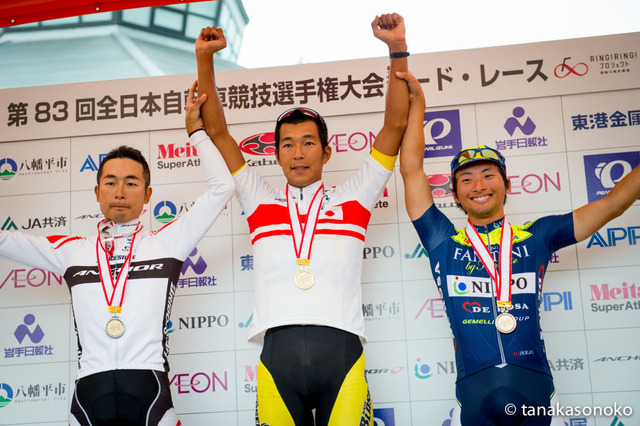 山本元喜が全日本選手権のロードレースとタイムトライアルで3位 画像