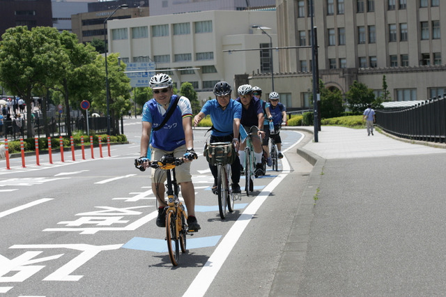 【山口和幸の茶輪記】自転車専用通行帯と自転車ナビラインの違いが分かる？ 画像
