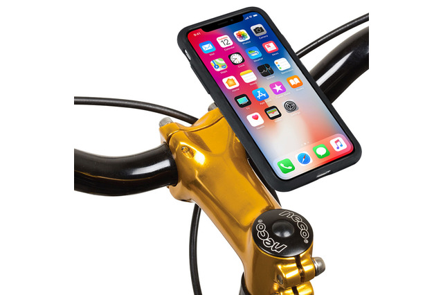 iPhone Xを独自のロックシステムで固定する自転車ホルダー発売 画像