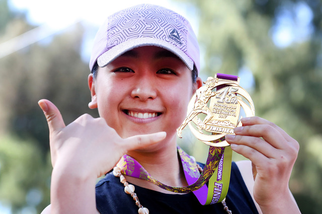 浅田真央、フルマラソン初挑戦で完走に笑顔「ホノルルマラソン最高っ」 画像