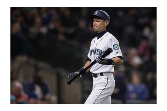 イチロー、マリナーズ復帰戦は2打席目まで凡退も…打席に立つたびに大歓声 画像