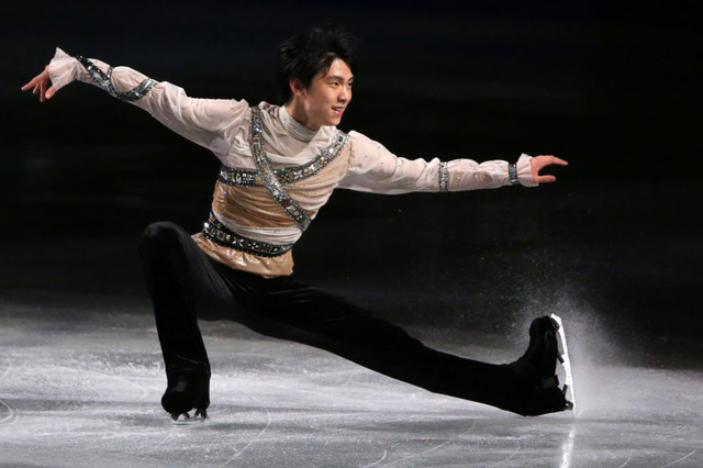 羽生結弦のスケート靴に高額入札殺到中！3.11チャリティーオークションが今年も大盛況 画像