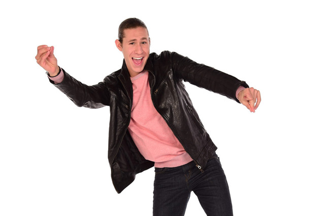 ジェイソン・ブラウンの新宿さんぽ…今回はゴールデン街に出没 画像