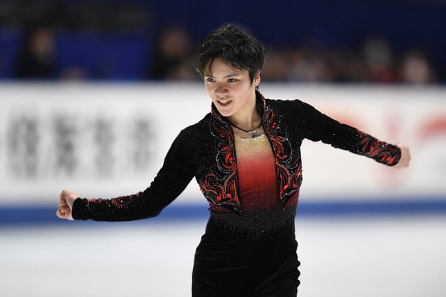 ジョジョ衣装が“萌え袖”に…宇野昌磨が田中刑事の衣装でエキシビションに登場 画像