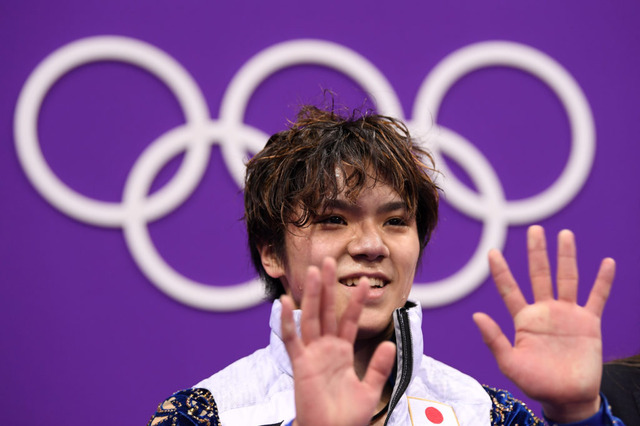 宇野昌磨と弟・樹が、子どもたちと卓球で対戦! 画像