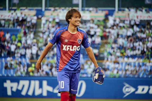 東慶悟、人生初の始球式に挑戦するも「明日監督に怒られるかも」 画像