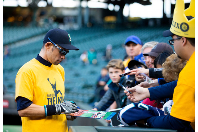 イチローの変わらぬ勇姿にファン歓喜「現役のよう」　Tシャツに込められた意味とは？ 画像