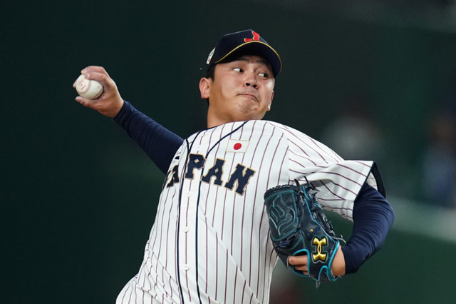 山﨑康晃と今永昇太が美容院でバッタリ 「見たことある背中…」 画像