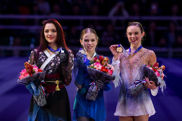 アレクサンドラ・トゥルソワ、ロシア杯優勝に喜び「この勝利は価値あるもの」　愛犬ティナの姿も 画像