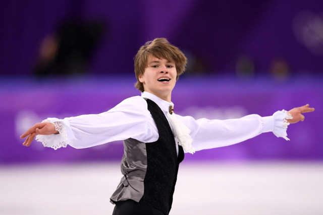 デニス・ヴァシリエフスってどんな人？ランビエールとのイケメン師弟関係にも注目 画像