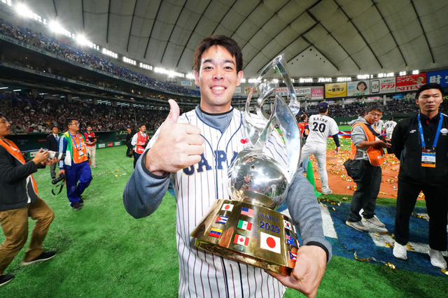 秋山翔吾がレッズと3年契約で合意 正捕手も「日本語が学びたいです」と反応 画像