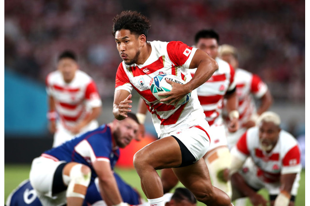 山中亮平「観客の多さにビックリしました！」　前年王者・神戸製鋼は白星発進 画像