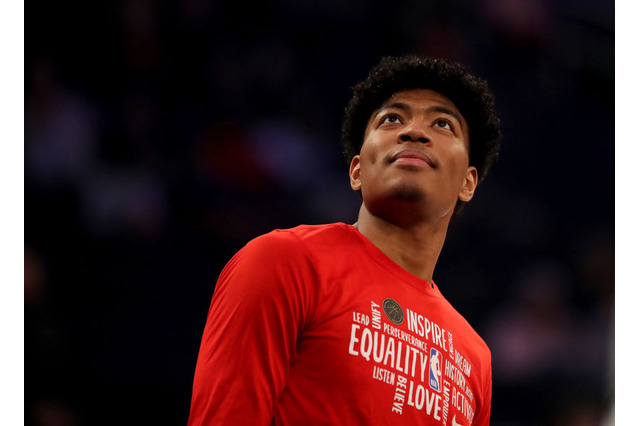 八村塁、チームのチャリティーイベントでボウリングに挑戦　スコアには「結構よかったんじゃないかな」 画像