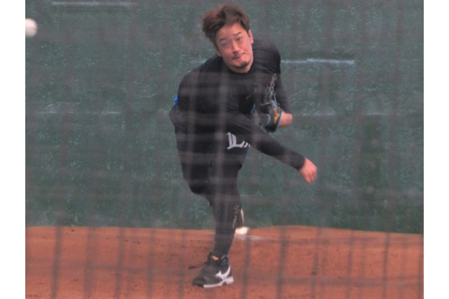 西武・平井克典、開幕延期も「貴重な時間」と前向き 「自分を見つめながら練習できる」 画像