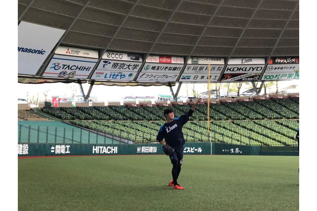 西武・内海哲也、休日は愛息たちのコーチ役に　自身は開幕に向けて前向きに調整 画像