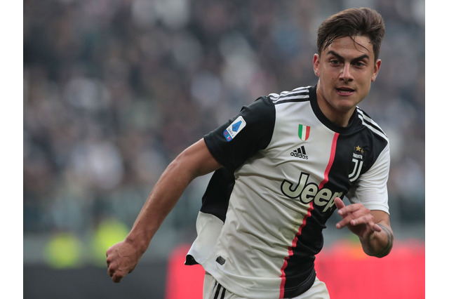 パウロ・ディバラがユニフォームのコレクションを公開　ホセ・マウリとの再会も希望 画像