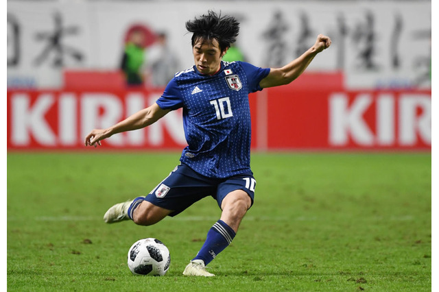 サッカー日本代表「散歩隊in大阪」 中島翔哉や眼鏡姿の柴崎岳も 画像
