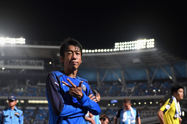 中村憲剛はヤクルトの主砲にそっくり？野球ユニ姿が「山田哲人に見える」と話題 画像