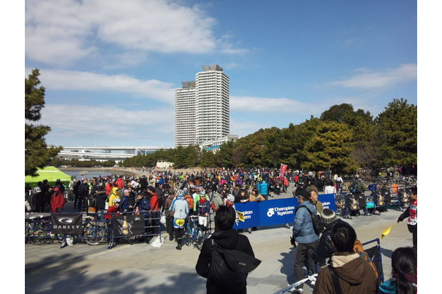 週末のお台場がシクロクロス大会で盛り上がった 画像