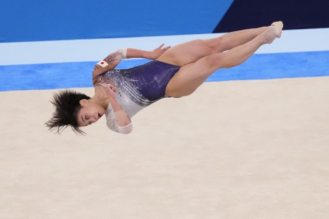 【東京五輪／体操】村上茉愛が銅メダル獲得、体操女子57年ぶりの快挙「これ以上ないデキ」 画像