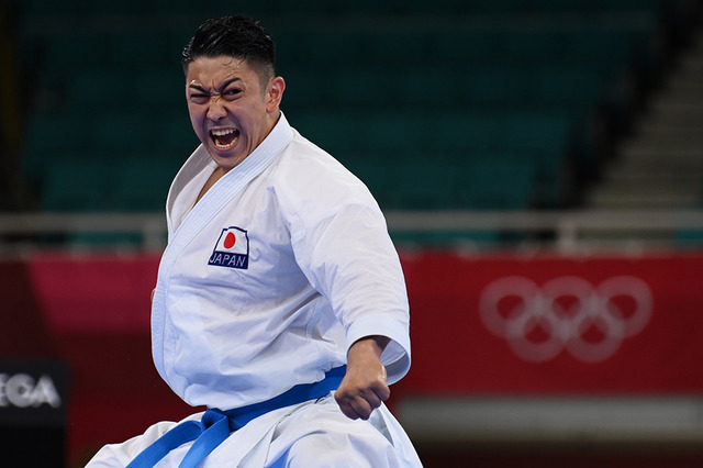 【東京五輪／空手】「沖縄の子供たちにも夢を」喜友名諒が圧倒的強さで金メダル　新種目初代王者に 画像