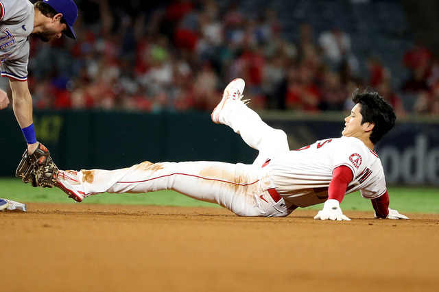【MLB】大谷翔平、両軍指揮官が脱帽した登板翌日の“初球”特大43号と盗塁狙い 「並外れたパフォーマンス」 画像