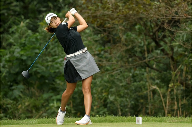 【ゴルフ】渋野日向子は2週連続Vならず　「富士通レディース」降雨中止で首位・勝と古江のプレーオフ 画像