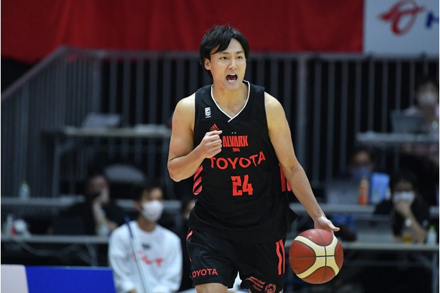 【Bリーグ】2度王者に輝いたアルバルク東京、優勝候補筆頭のつまずきと再スタート 画像