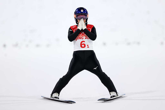 【北京五輪】高梨沙羅も失格　ジャンプ混合団体に不満噴出「茶番劇」と海外メディア酷評 画像