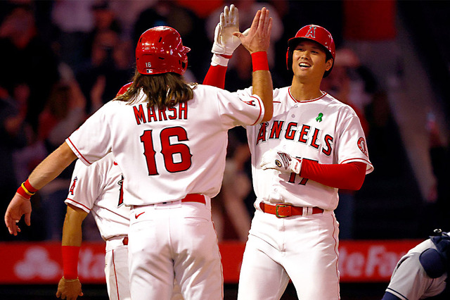 【MLB】2打席連続弾の大谷翔平、明日本拠地でMVP受賞セレモニー ボブルヘッド求めファン殺到か 画像