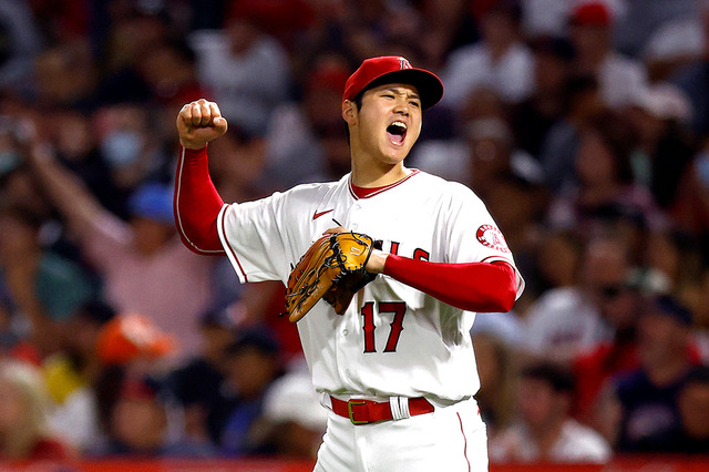 【MLB】「ワンマンSHOだ！」リアル二刀流で躍動の大谷翔平、現地メディアからの期待に“満額回答” 画像