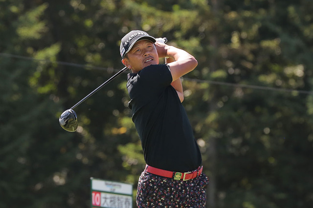 【セガサミーカップ2022】岩田寛、単独首位キープでサンデーバックナインへ　大槻智春は猛チャージで2位浮上 画像