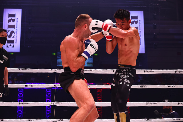 【RISE】海人、強豪サモ・ペティに判定勝ちも笑顔なし　「偉そうなことは言えない、反省してます」 画像