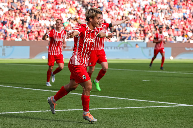 【ブンデスリーガ】堂安律、決勝点に地元紙も「手も足もでない存在」と絶賛　今季2度目のベストイレブン　 画像