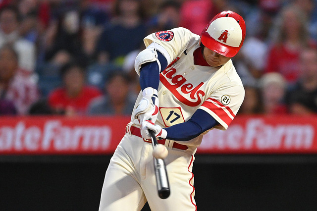 【MLB】大谷翔平、左中間フェンス直撃の先制タイムリー二塁打 今季13勝目へ自ら援護 画像