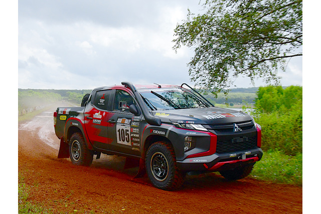 【アジアクロスカントリーラリー】初参戦初優勝、復活のチーム三菱ラリーアートはさらにその先の頂を狙う 画像